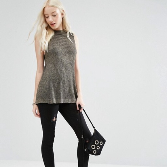 Ribbed Metallic Sweater - Picture 3 of 5